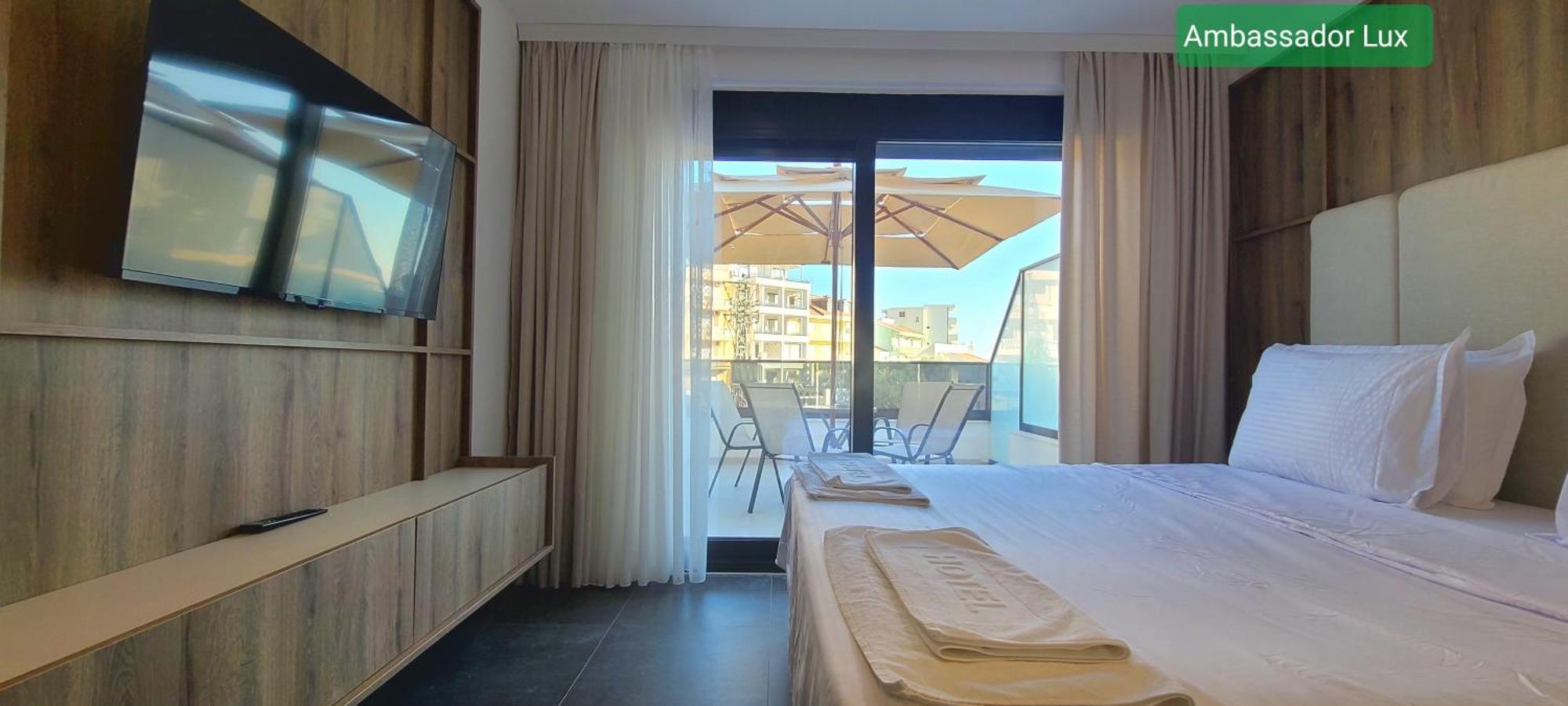Ambassador & Ambassador Lux Apartments Ulcinj Eksteriør billede