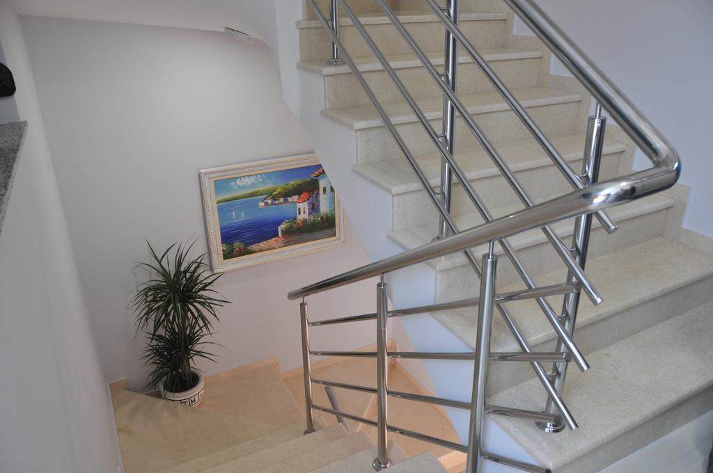 Ambassador & Ambassador Lux Apartments Ulcinj Eksteriør billede